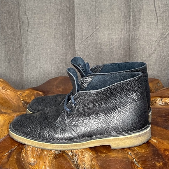 SOLD Clarks Originals Boots - Picture 4 of 6